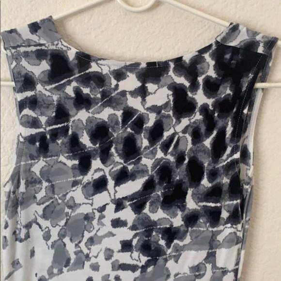 Tahari Ink Blot Sleeveless Blouse/ B&W/ XS - Picture 7 of 9